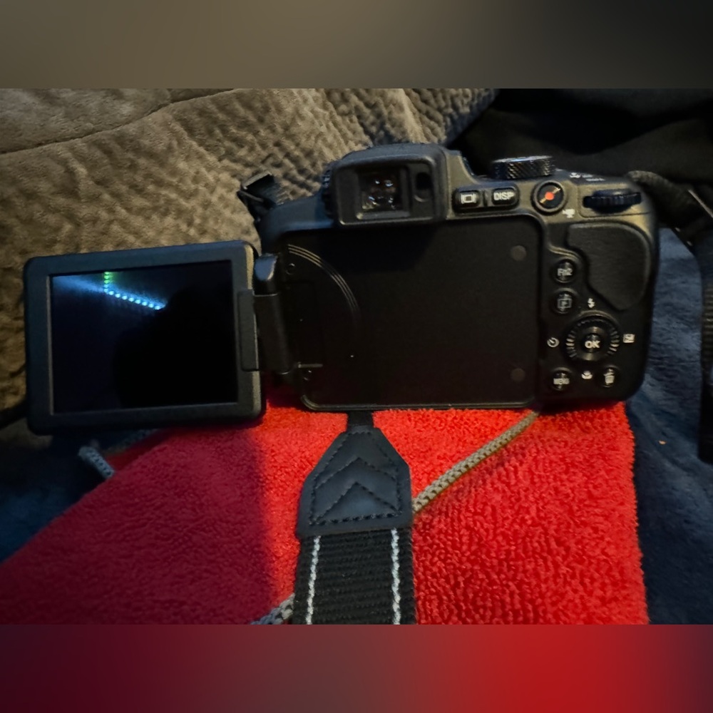 Nikon b700 coolpix